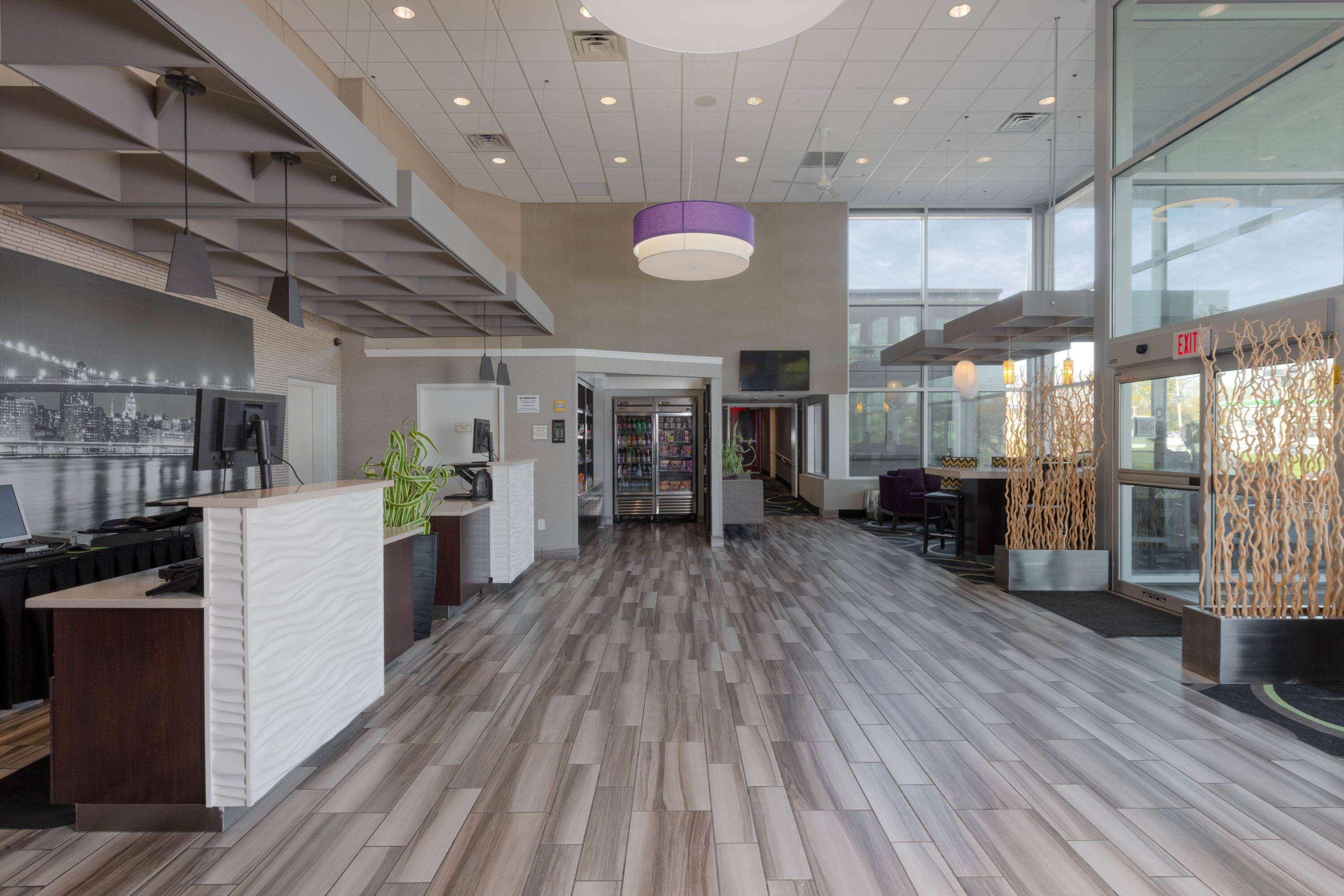 La Quinta By Wyndham Clifton/Rutherford Екстериор снимка