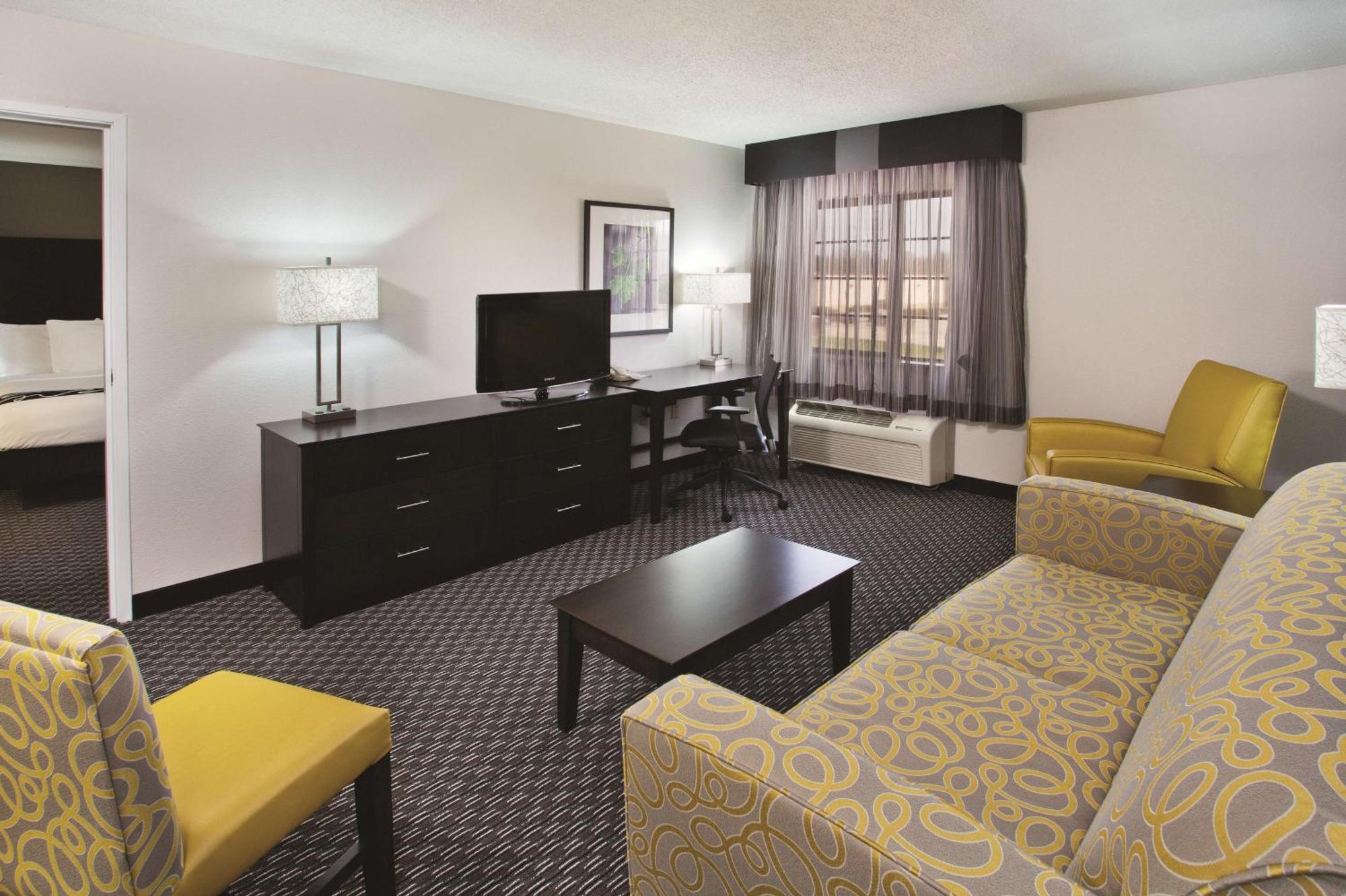 La Quinta By Wyndham Clifton/Rutherford Екстериор снимка
